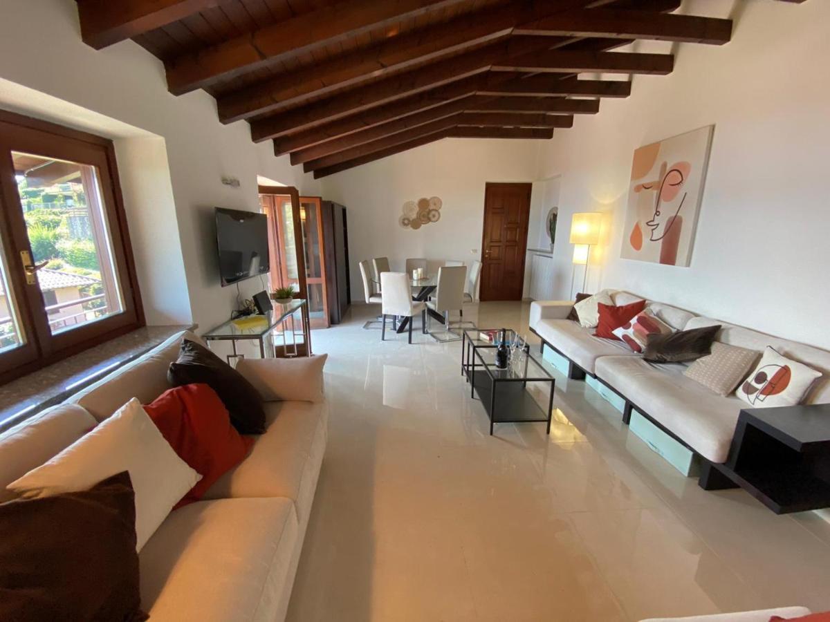 Penthouse Andrea Apartment Meina Exterior photo